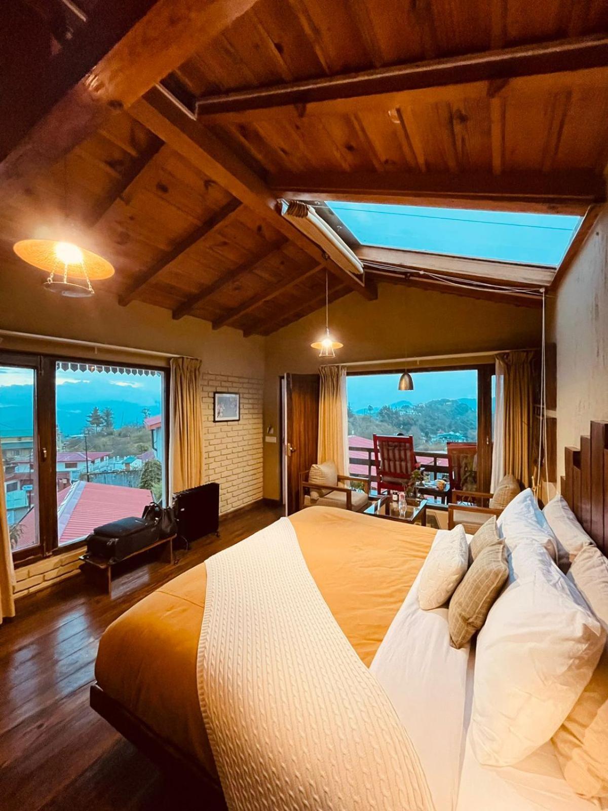 The Birdcage, Mukteshwar Hotel Exterior photo